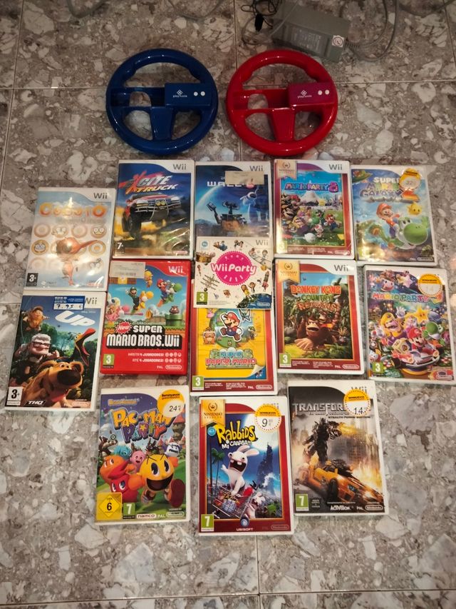 Wii blanca + juegos y mandos
