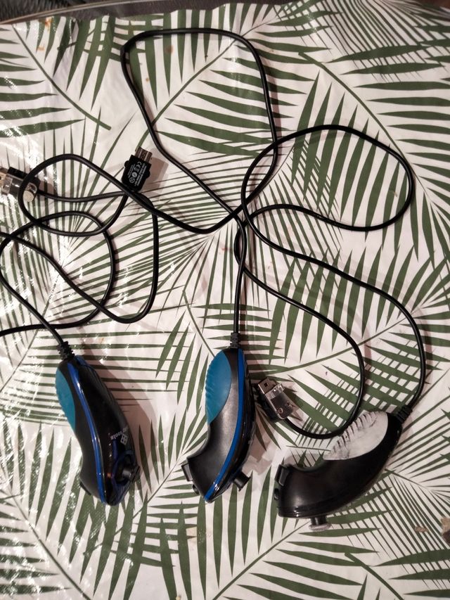 Wii blanca + juegos y mandos