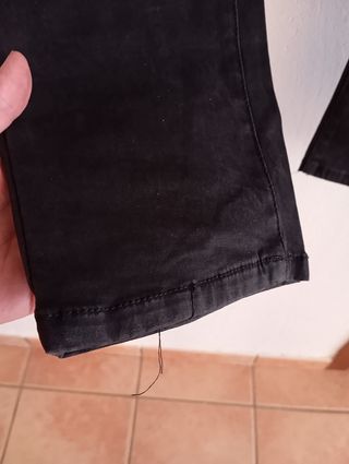 Pantalón chino negro