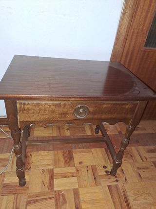 Mesa auxiliar madera marrón