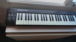 Alesis Q49 - Teclado MIDI 49 teclas