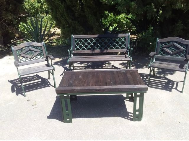 Conjunto jardín: mesa + banco + 2 sillas