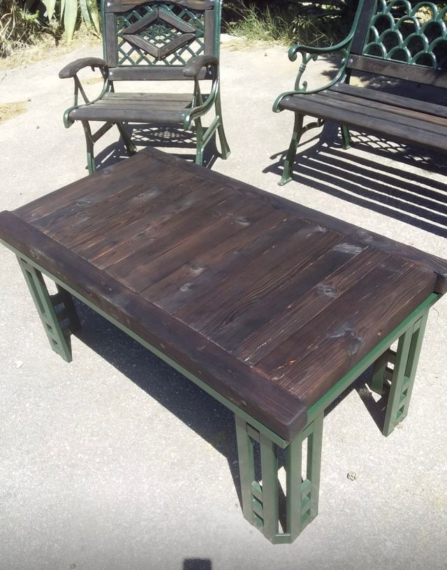 Conjunto jardín: mesa + banco + 2 sillas