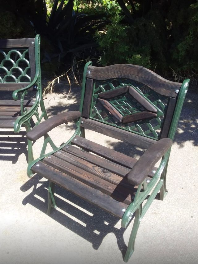 Conjunto jardín: mesa + banco + 2 sillas