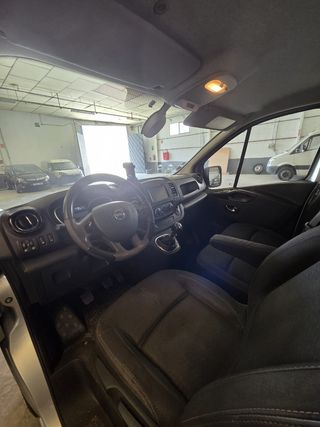 Opel Vivaro 2015
