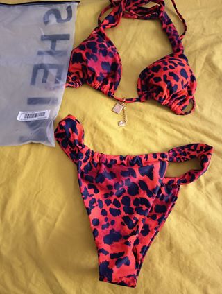 Bikini rojo y negro - Nuevo