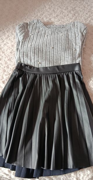 Conjunto falda y camiseta gris perla