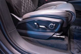 Audi SQ7 2018 techo, virtual, frenos ceramicos