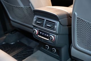 Audi SQ7 2018 techo, virtual, frenos ceramicos