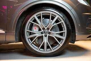 Audi SQ7 2018 techo, virtual, frenos ceramicos