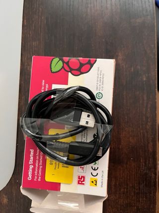 Raspberry Pi 3 Modelo B + Caja