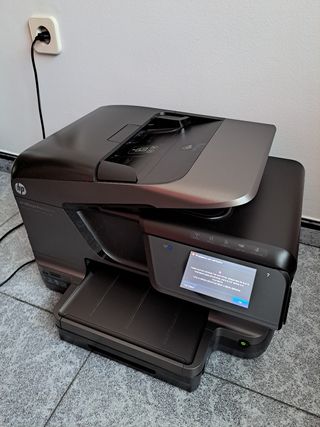 Impresora HP Officejet Pro 8600 Plus + cartuchos