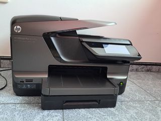 Impresora HP Officejet Pro 8600 Plus + cartuchos