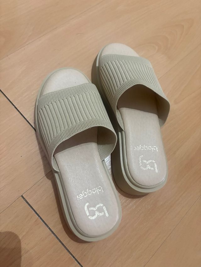 Sandalias Blooper beige plataforma