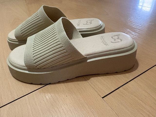 Sandalias Blooper beige plataforma