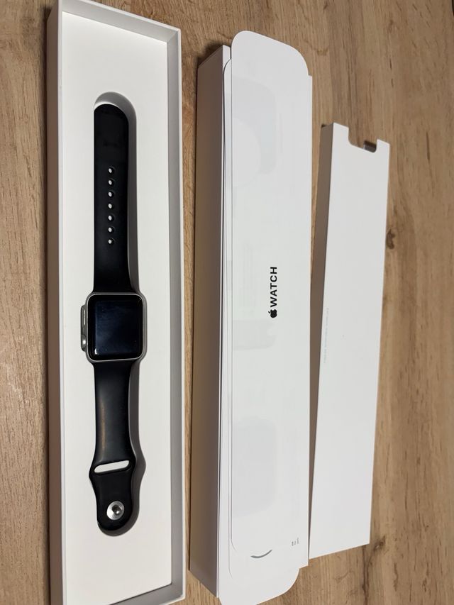 Apple Watch Serie 3 - 38mm Plata