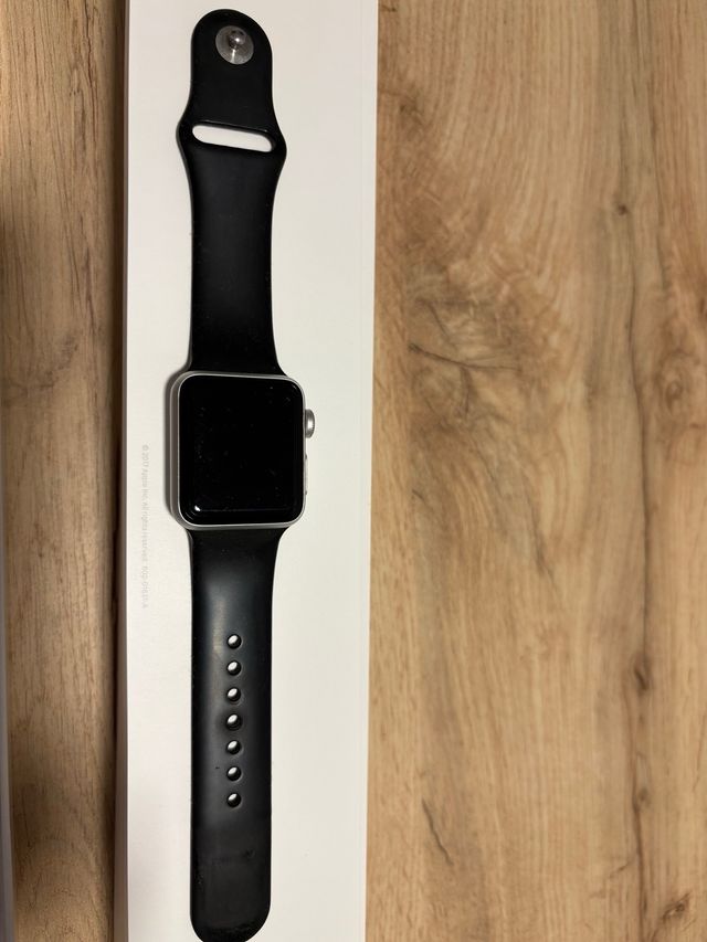 Apple Watch Serie 3 - 38mm Plata