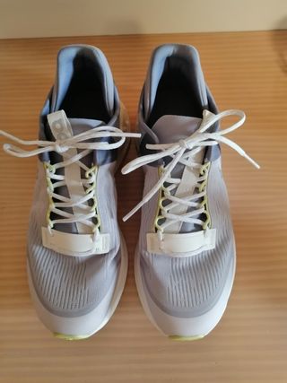 Zapatillas On Cloudnova Flux Gris/Blanco