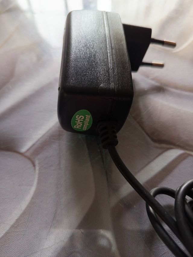 Cargador móvil - Adaptador corriente