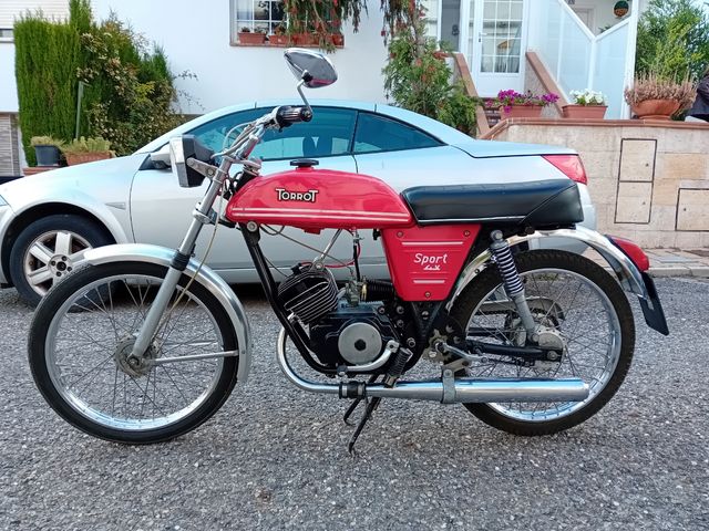 Torrot Sport 4v 49cc: Moto clásica