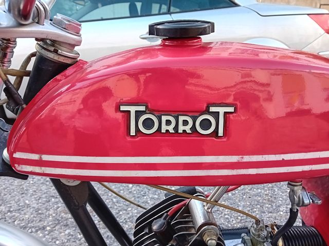 Torrot Sport 4v 49cc: Moto clásica