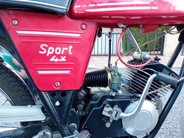 Torrot Sport 4v 49cc: Moto clásica