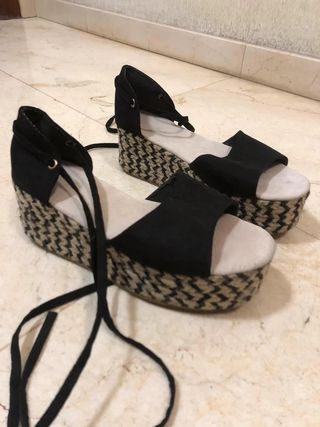 Sandalias esparto negras