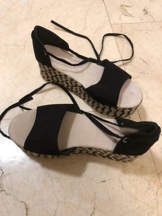 Sandalias esparto negras