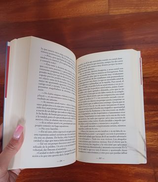 Cruel y extraño de Patricia D.Cornwell