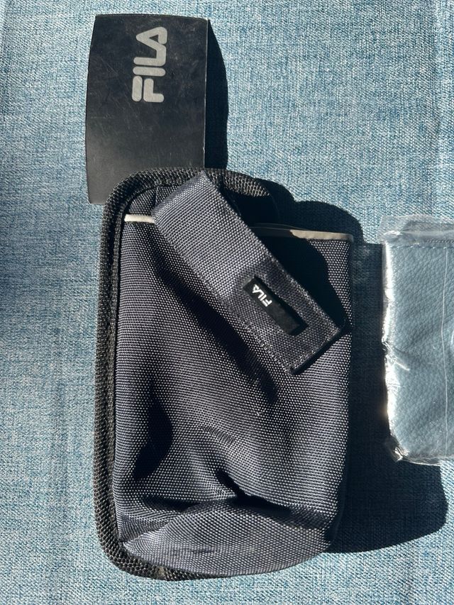 Set Fila: astuccio + portaoggetti+borsello