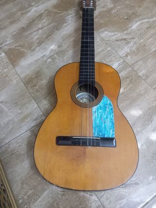 Guitarra Juan Bella Peiro