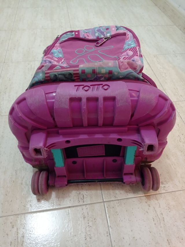 Mochila escolar con ruedas Totto