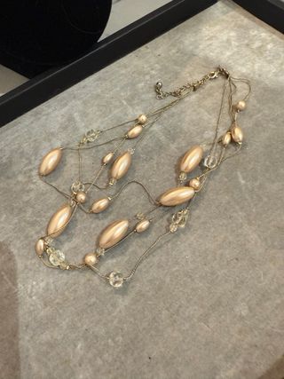 Collar Zara dorado beige - 3 hileras