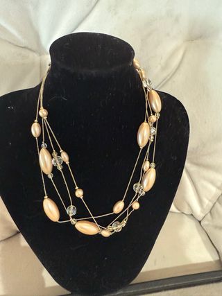 Collar Zara dorado beige - 3 hileras