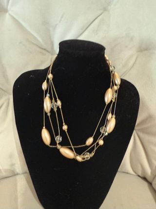 Collar Zara dorado beige - 3 hileras