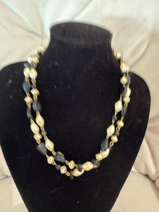 Collar Zara dorado y negro