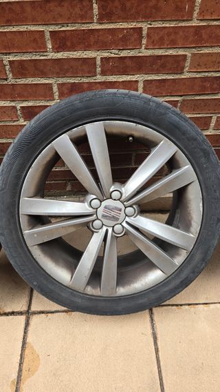 Llantas 17" FR3 5x100 con neumáticos