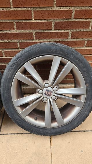 Llantas 17" FR3 5x100 con neumáticos