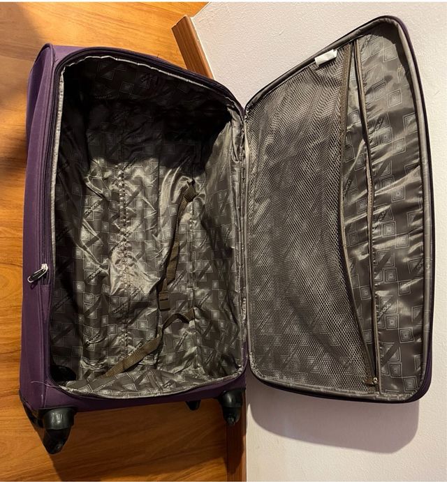 Maleta viaje morada 90litros