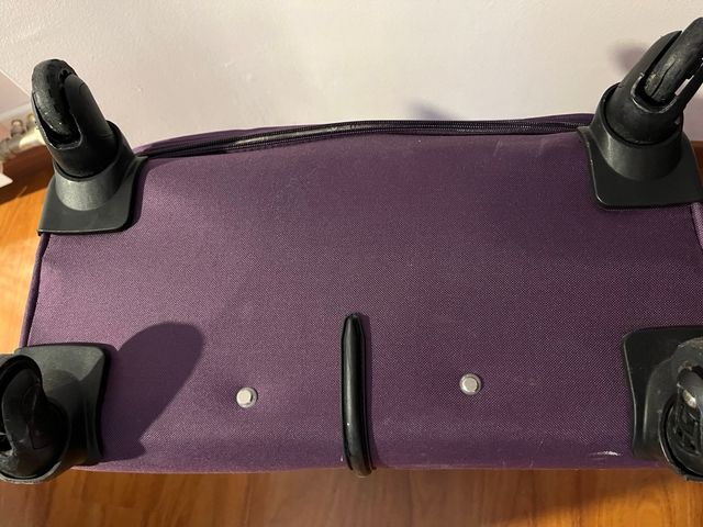 Maleta viaje morada 90litros