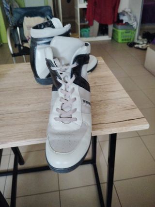 Botines Dirk Bikkembergs grises y negros