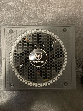 Fuente Nfortec Sagitta 1050W 80+ Gold