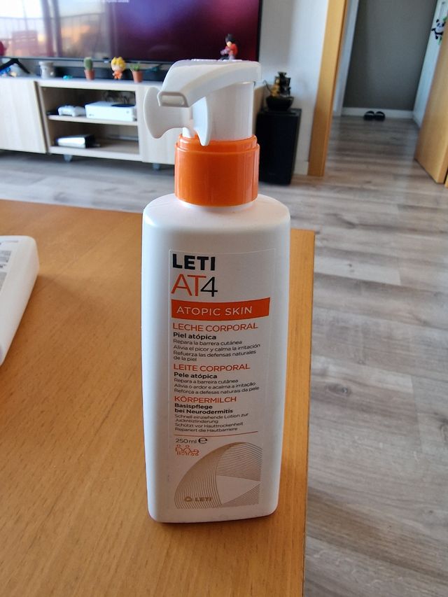 Leti AT4 Leche Corporal - 250ml