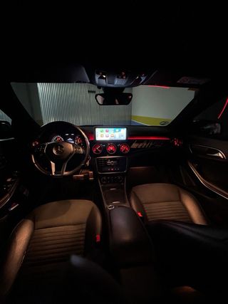 Mercedes-Benz CLA 220 AMG