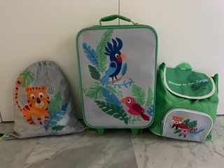 Maleta infantil + 2 mochilas verde
