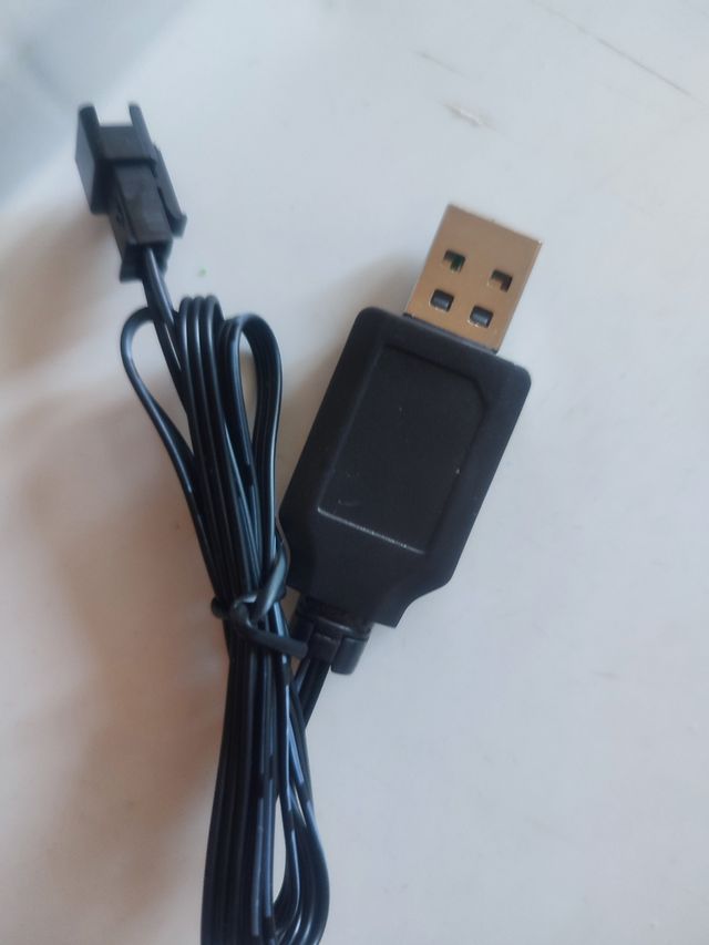 Cargador USB 7.4V 800mA