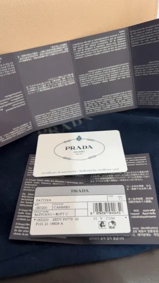 Bolso Prada Saffiano Cameo