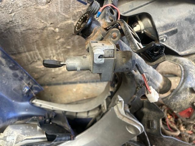 bombin y llave yamaha maxter 150