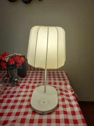 Lámpara Ikea Carga inalámbrica