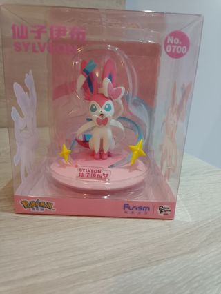 Figura Sylveon Pokémon